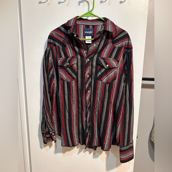 Wrangler Other - Vintage Wrangler red and black striped pearl snap button down long sleeve
